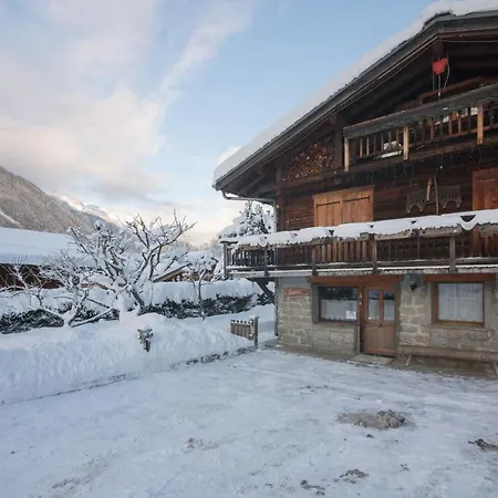 Les Bossons Sleeps 6 Apartment Chamonix