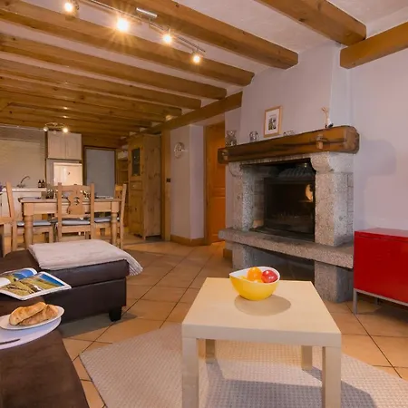 Les Bossons Sleeps 6 Chamonix